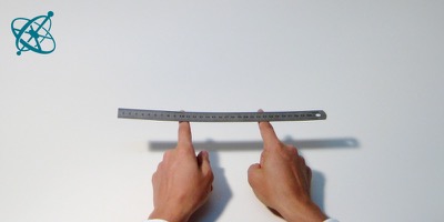 Ciensación experimento manos en la masa: Vara autoequilibrada ( física, mecánica, fricción, centro de gravedad, equilibrio)